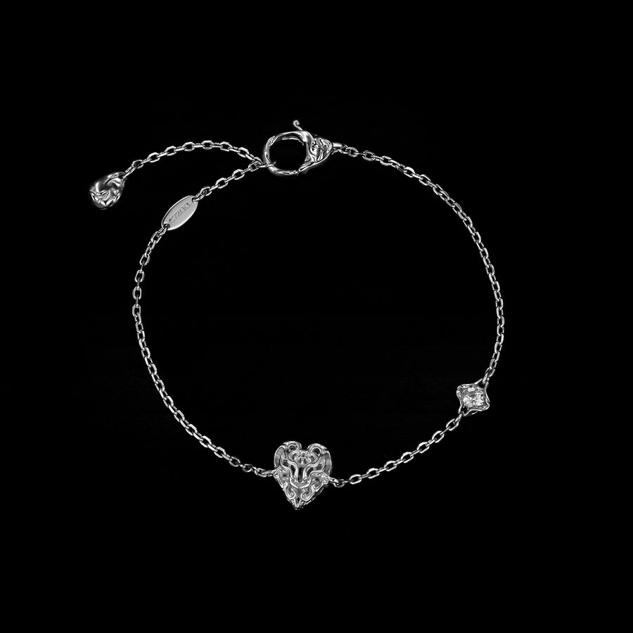 Aspiring Heart Bracelet · 18K White Gold Vermeil