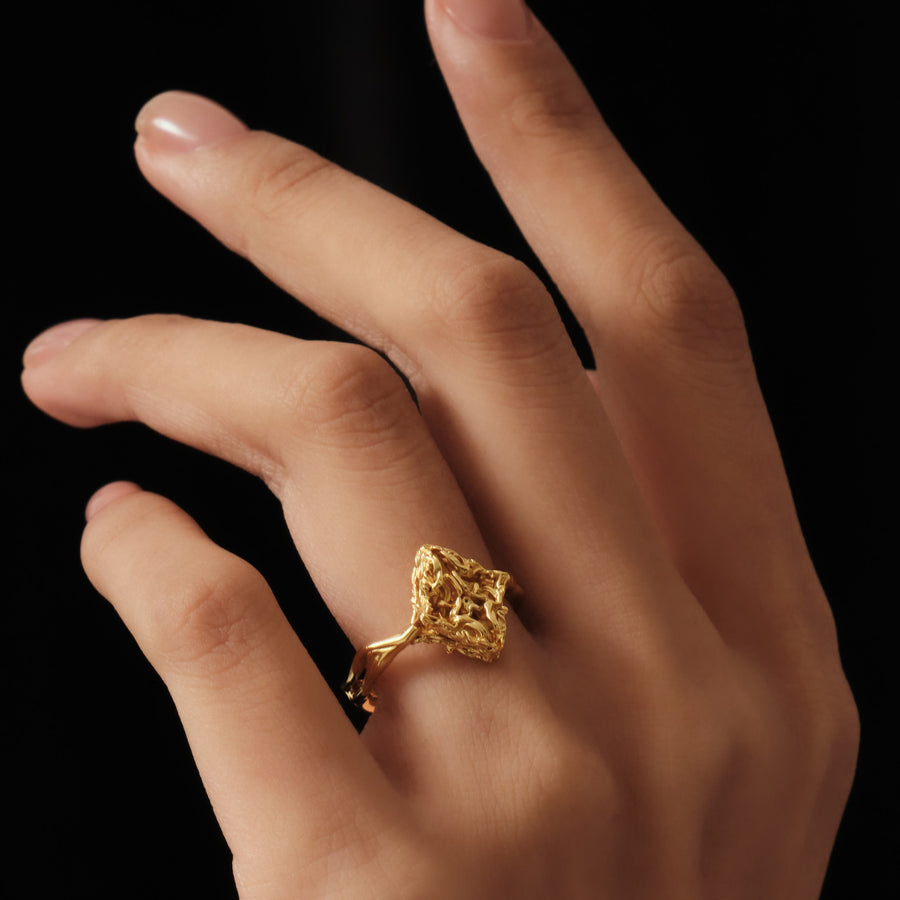 Edgy Diamond Ring · 18K Gold Vermeil