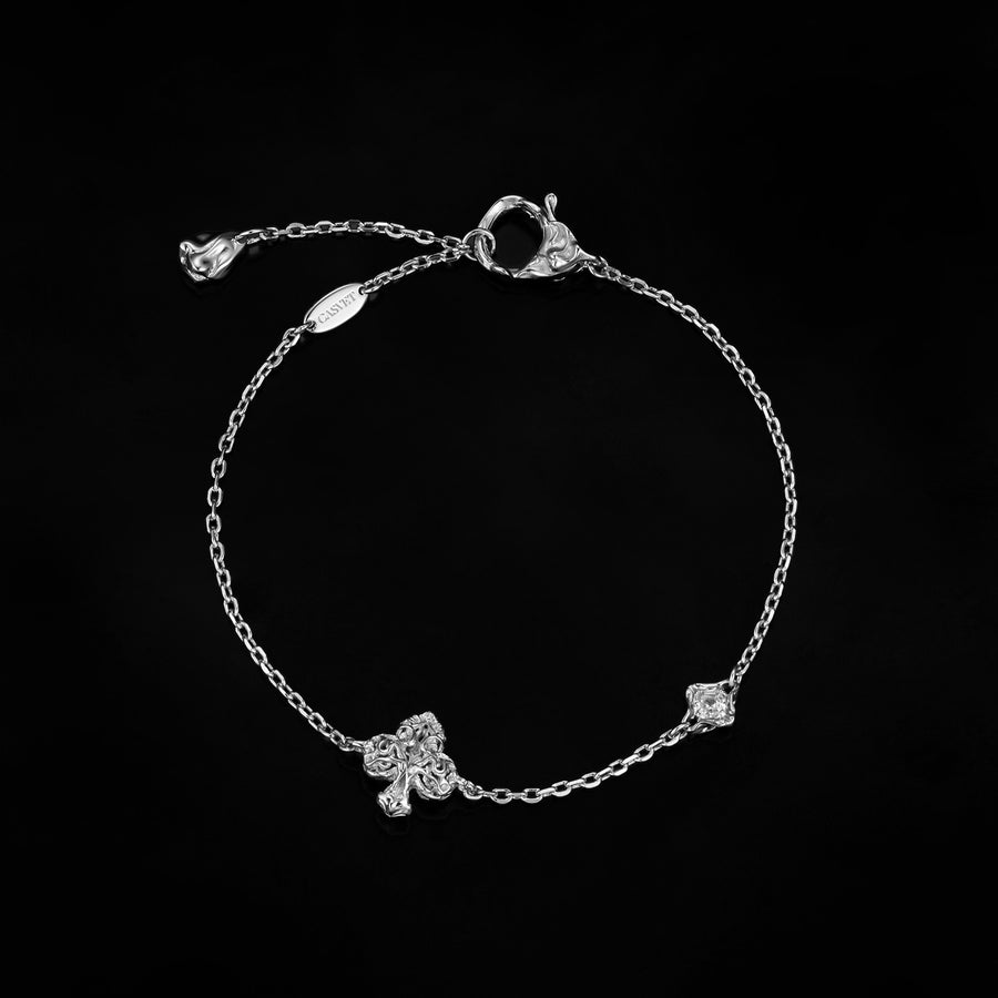 Mysterious Club Bracelet · 18K White Gold Vermeil